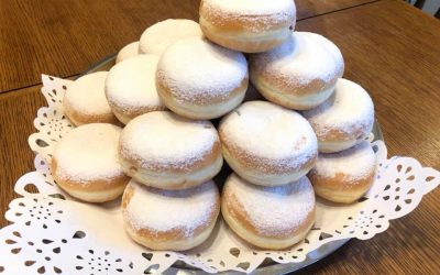 Wójt Gminy Malczyce Piotr Frankowski zaprasza na pyszne pączki