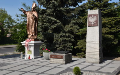Dzisiaj obchodzimy setną rocznicę narodzin wielkiego Polaka, Papieża bezgranicznej wiary i nieśmiertelnej nadziei.
