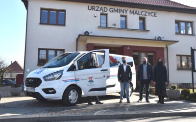 Nowy samochód do przewozu osób niepełnosprawnych w gminie Malczyce