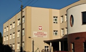 Zmiana wejścia do lokalu wyborczego w obwodzie nr 1 -Szkoła Podstawowa